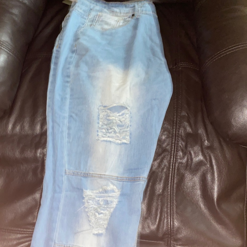 Blue jeans never worn before!!!!! Size 40!!!